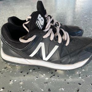 New Balance Boys Baseball Cleats - Size 1.5 (WIDE!!!)